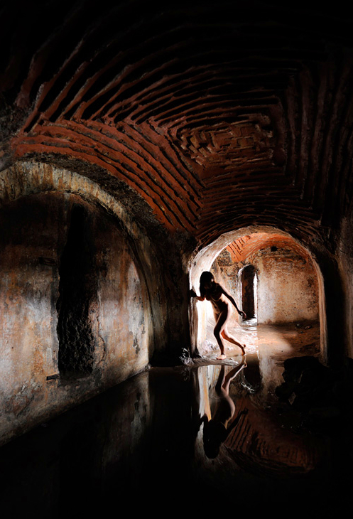 Naked City Spleen, autoritratti nella città abbandonata